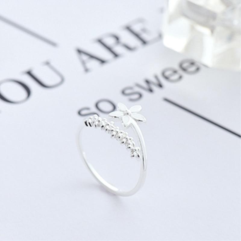 Hand-Painted Enamel Wildflower Ring in Adjustable 925 Silver