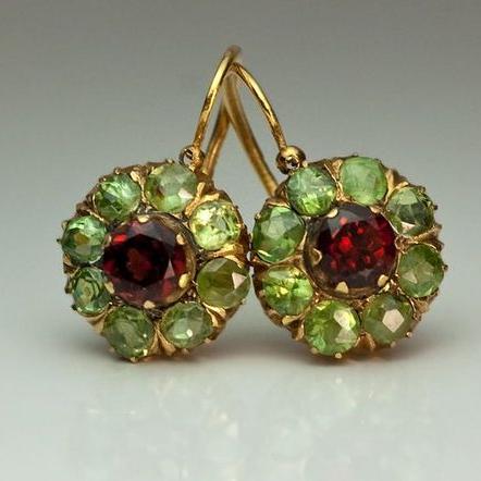 Retro Green and Red Crystal Earrings with a Rounded Design