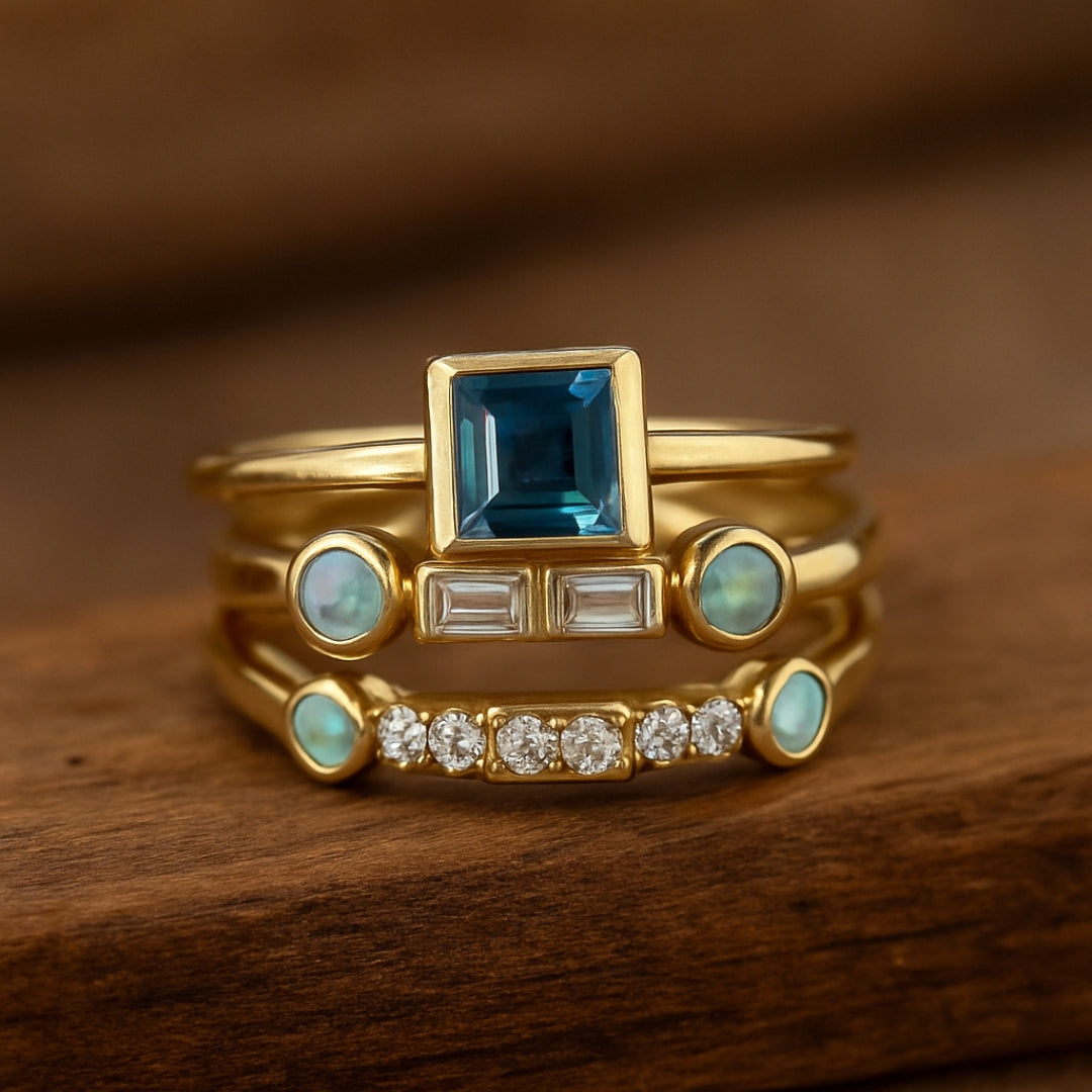 Vintaje Blue Crystal Ring Set