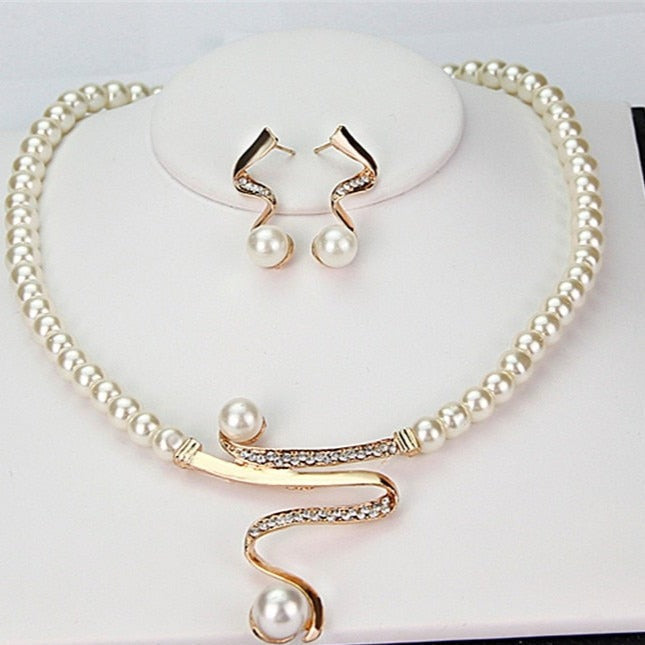 Natrual Pearl Necklace + Earrings Set