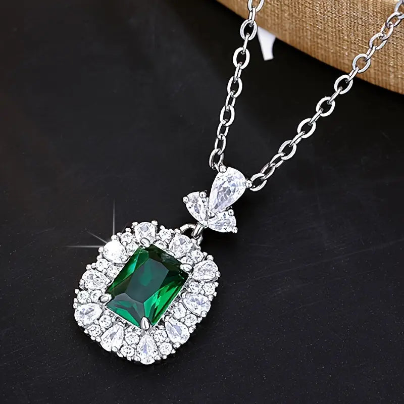Modified title: Meliora Brenswyn Necklace | White Gold