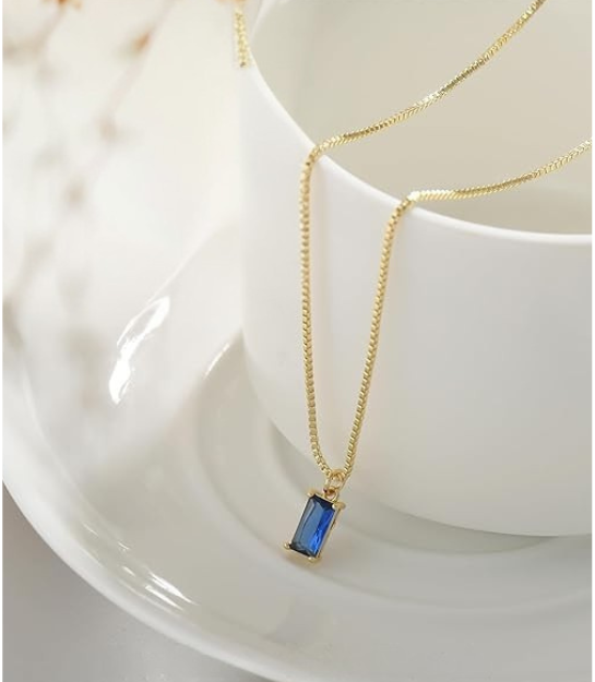 Minimalist Saphire Pendant Necklace | White Gold