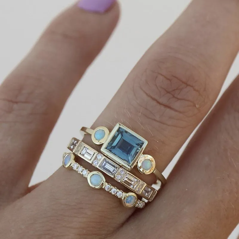 Vintaje Blue Crystal Ring Set
