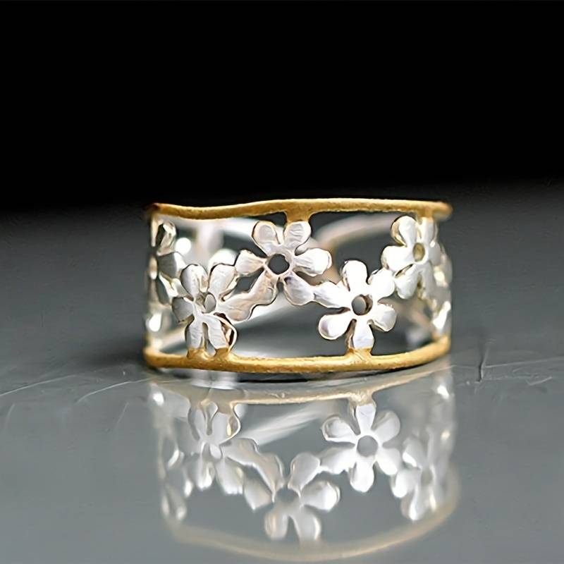 Irregular Ring with Empty Flower